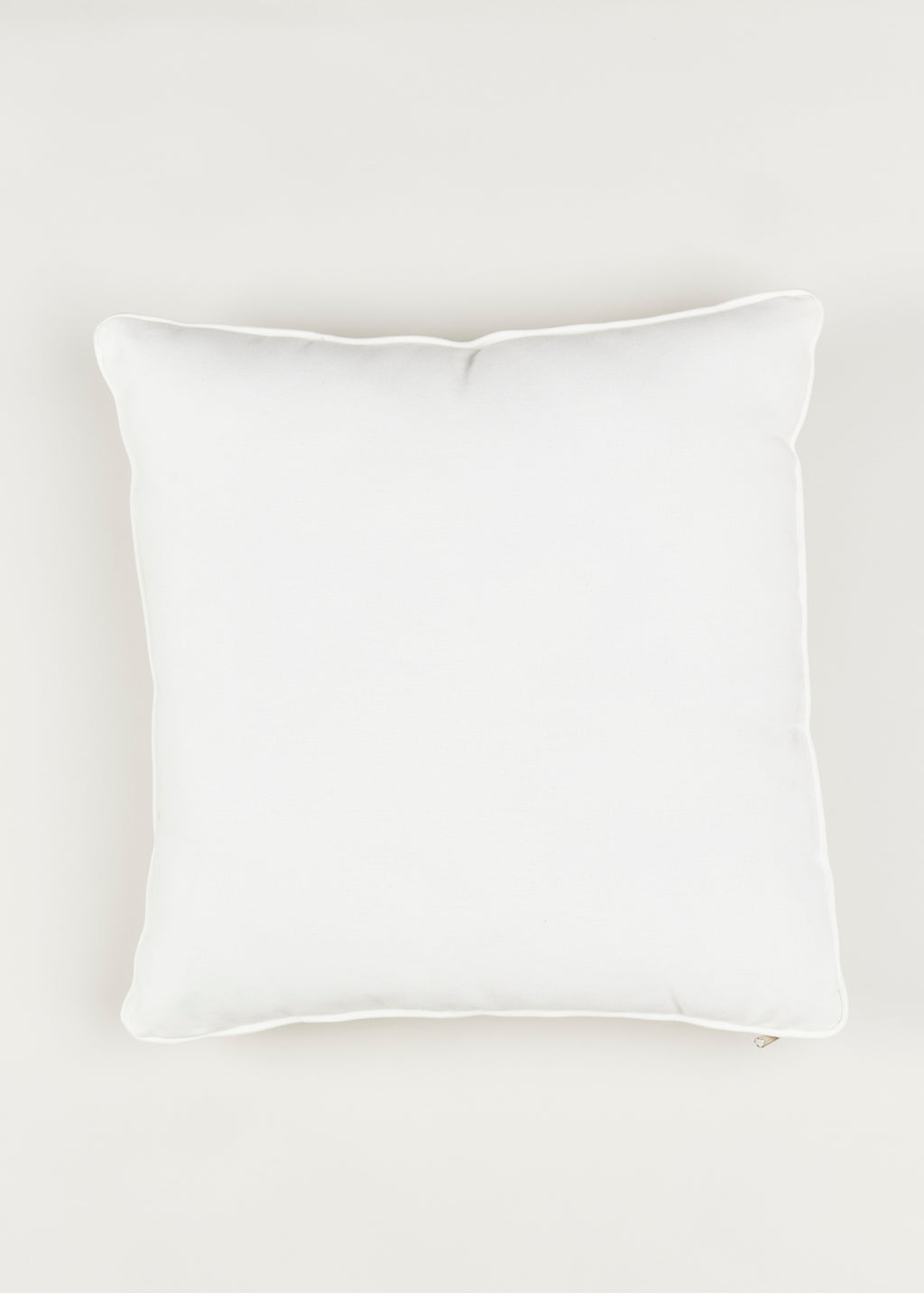 Square White Cushion Livom