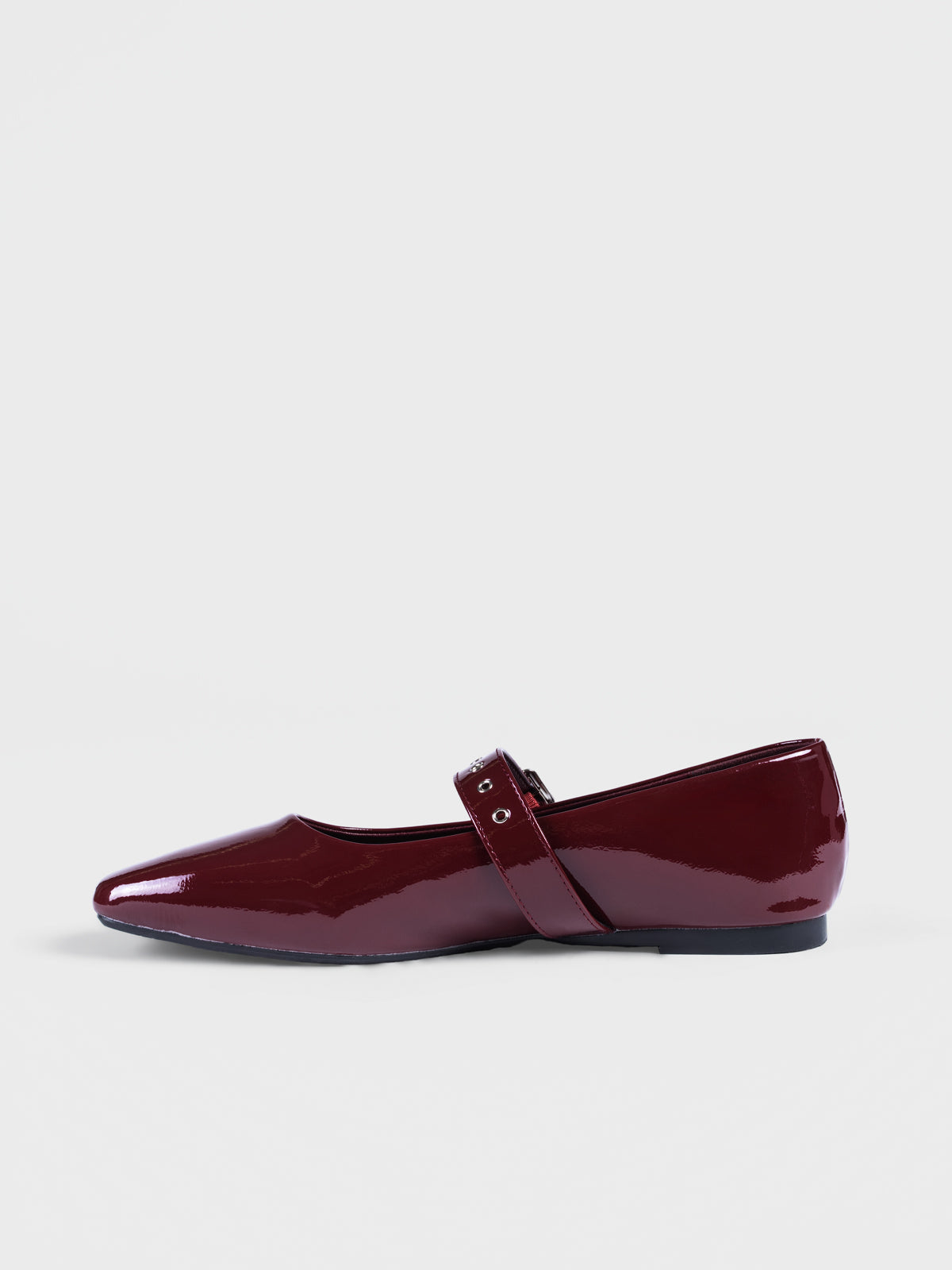 Ballerina with strap