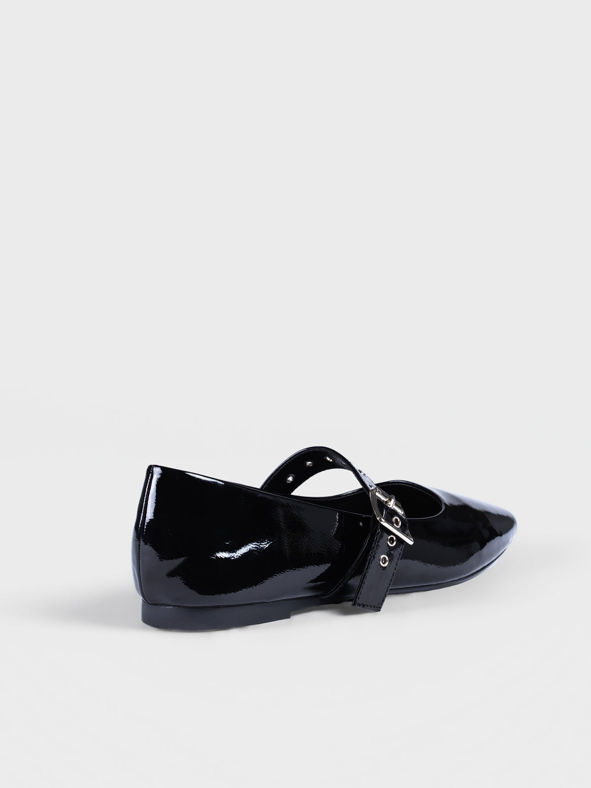 Ballerina with strap