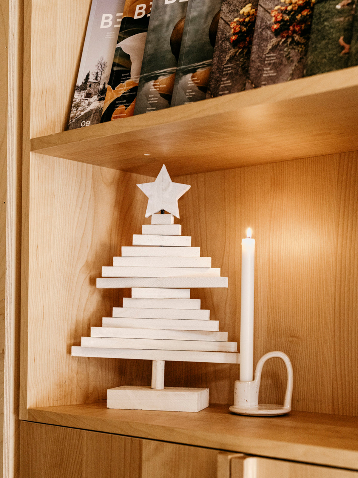 Arbre de bois blanc étoilé - moyen