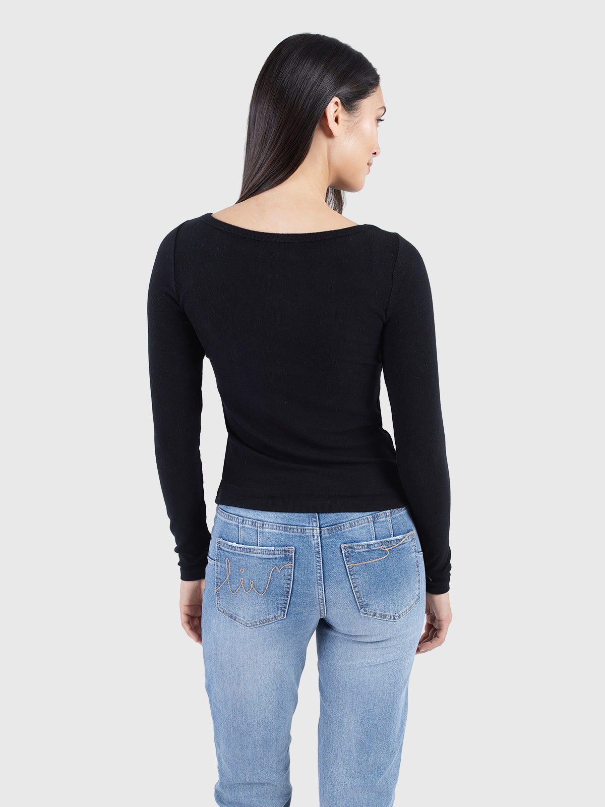 Soft basic boat neck t-shirt