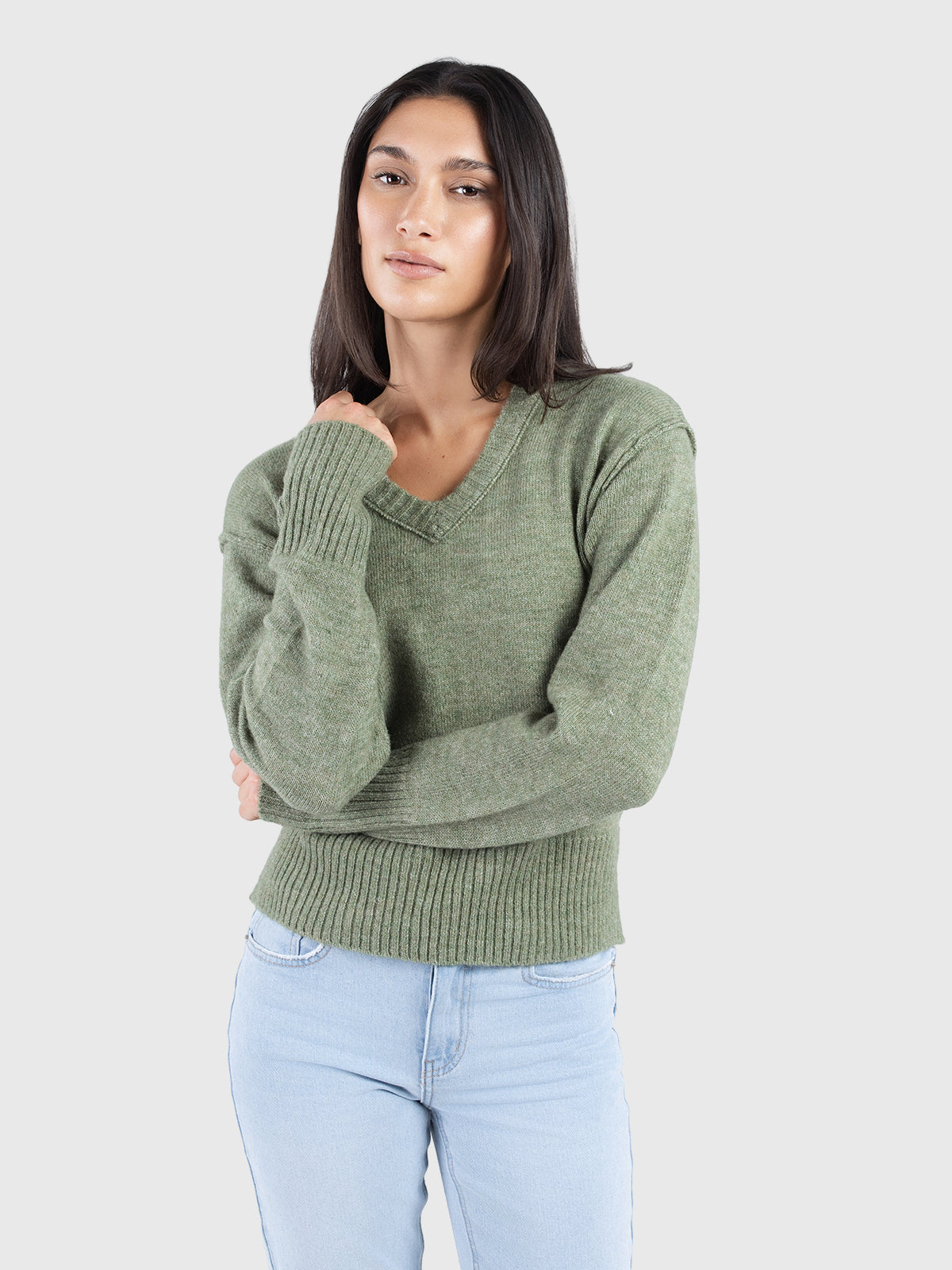 Basique col en V en fil recyclé