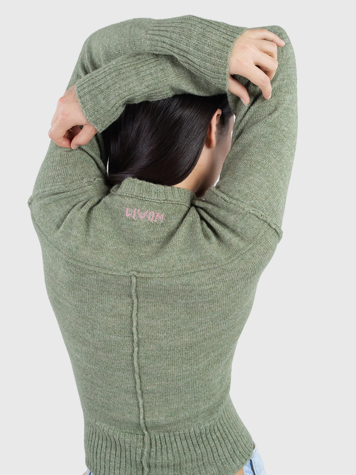 Basique col en V en fil recyclé