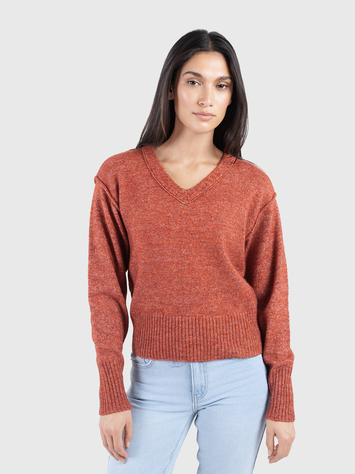 Basique col en V en fil recyclé