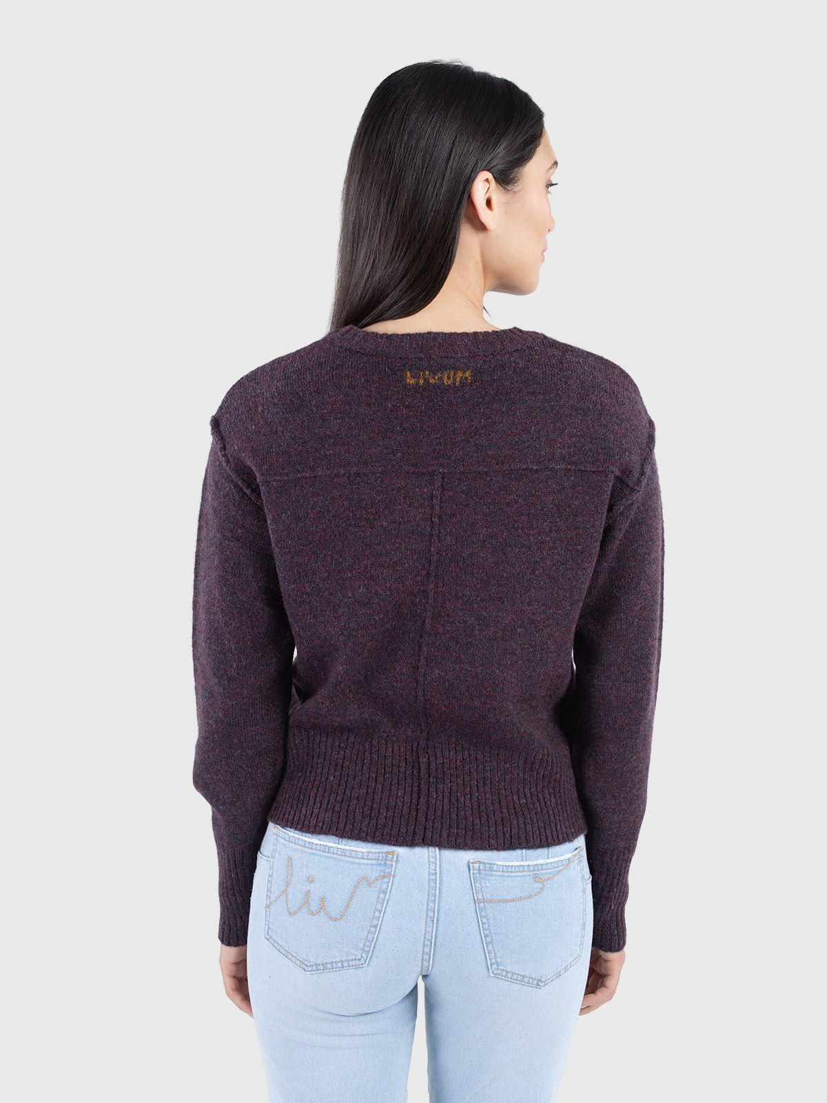 Basique col en V en fil recyclé