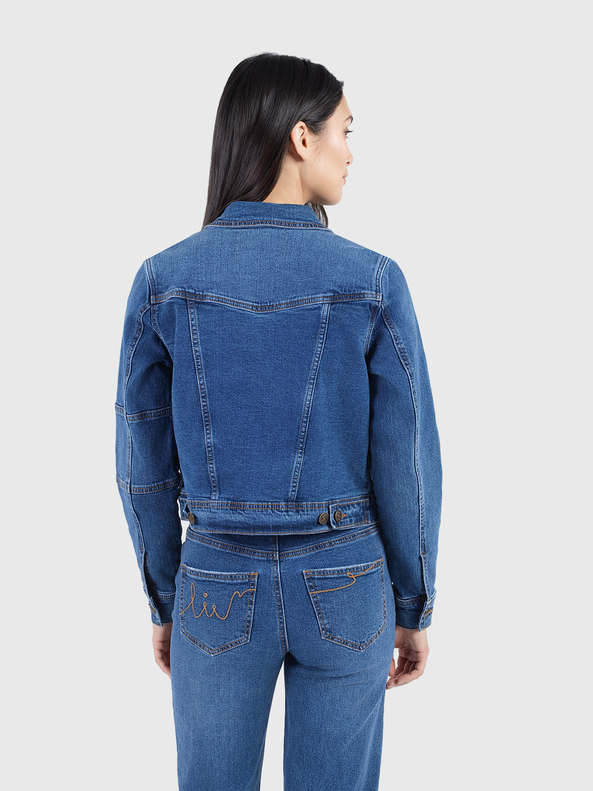 Crop denim jacket