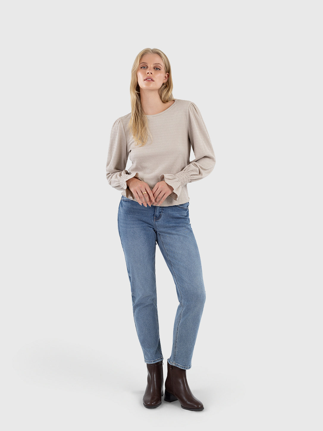 698765198867-5.jpg
