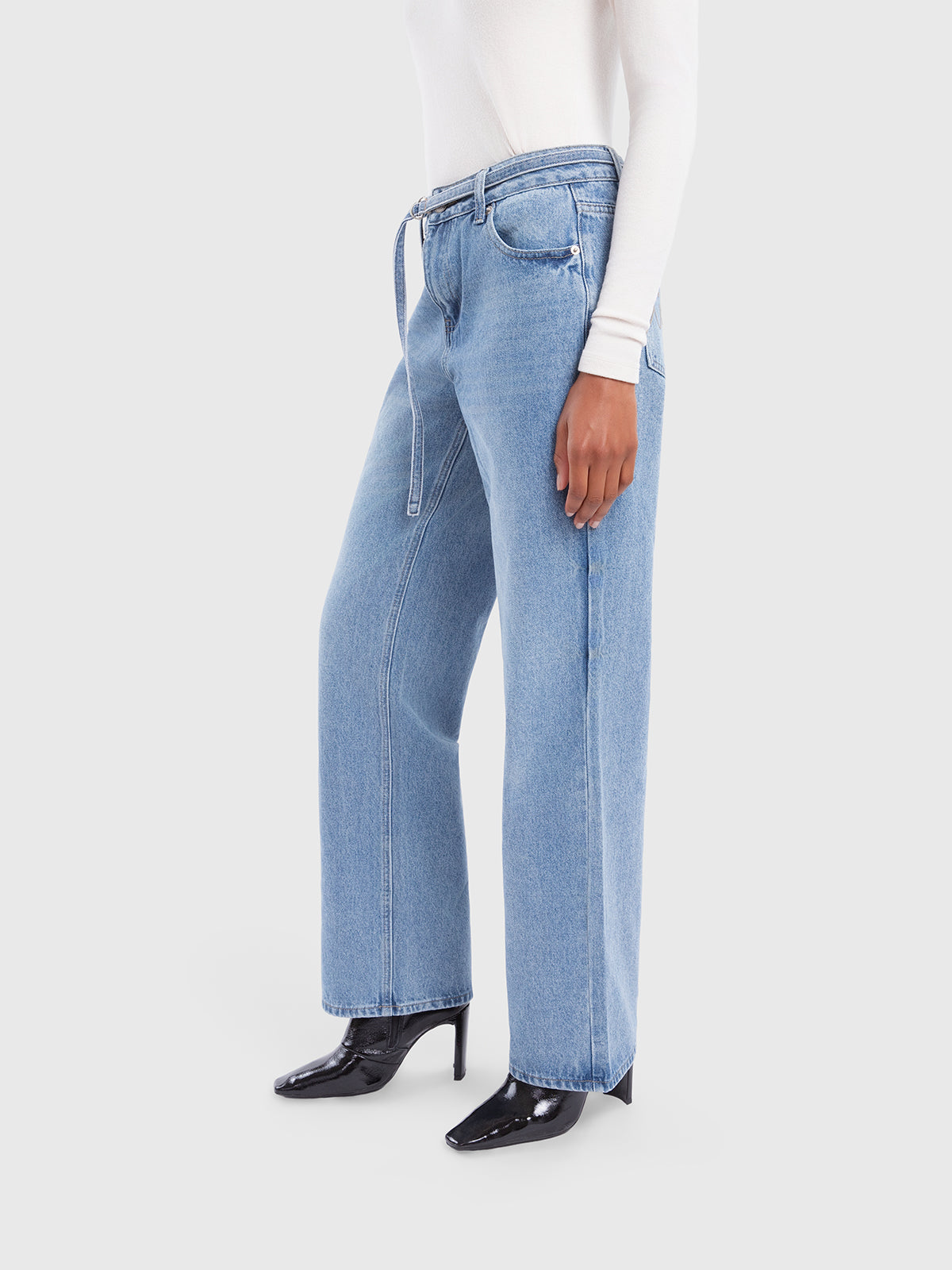 Wide-leg jean