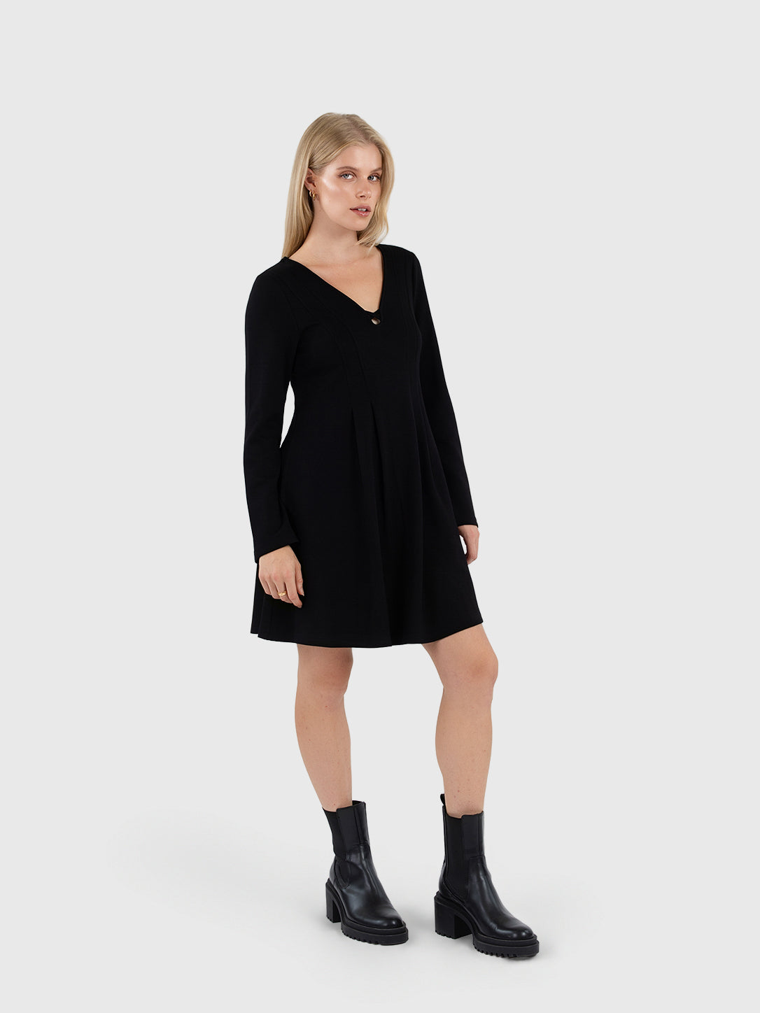 698765210088-4.jpg