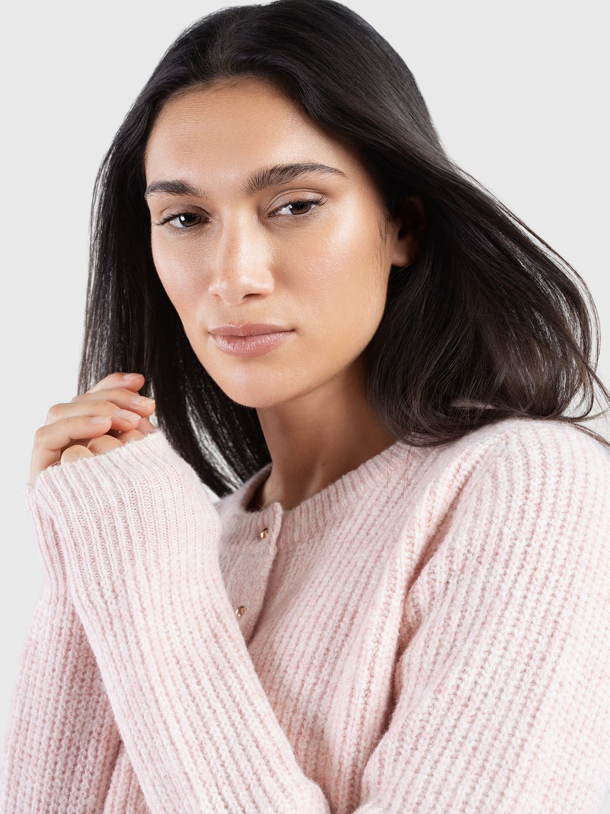 Basic pearl button cardigan