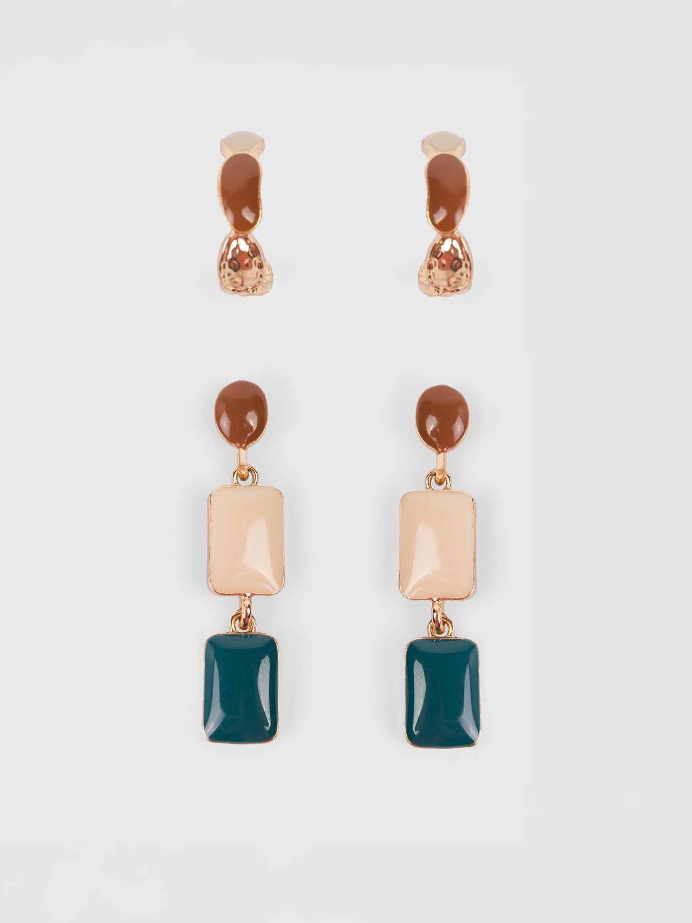 Set of 2 enamel earrings