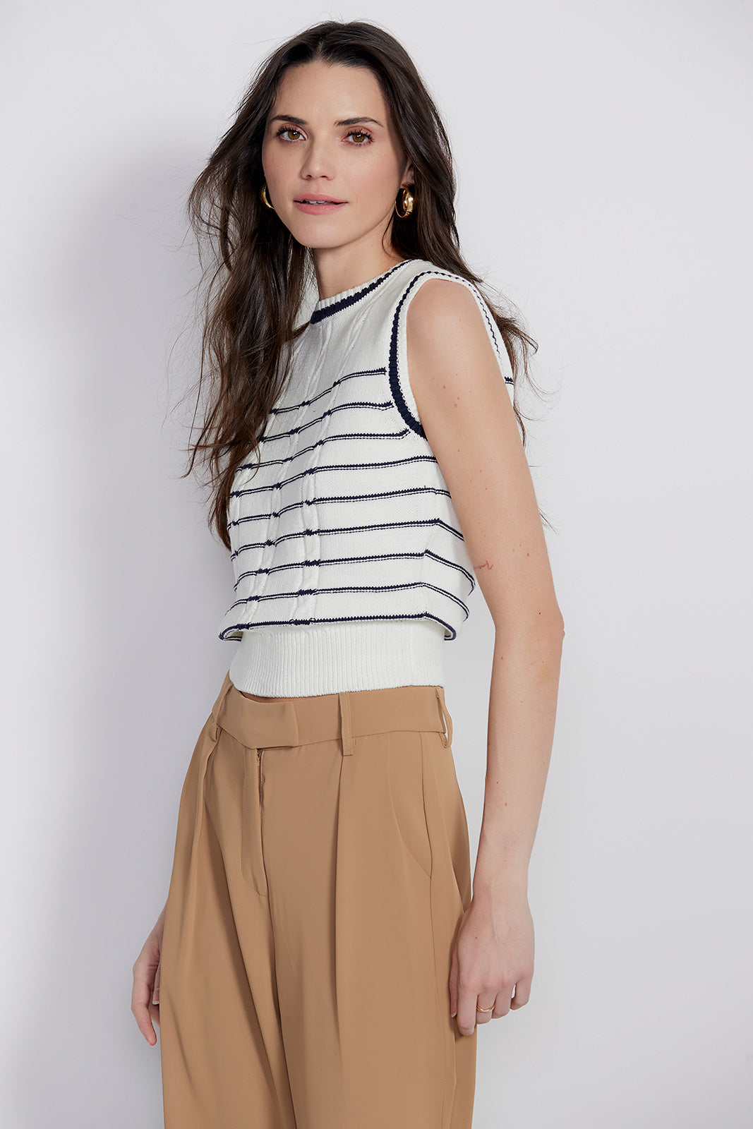 Sleeveless  Sweater