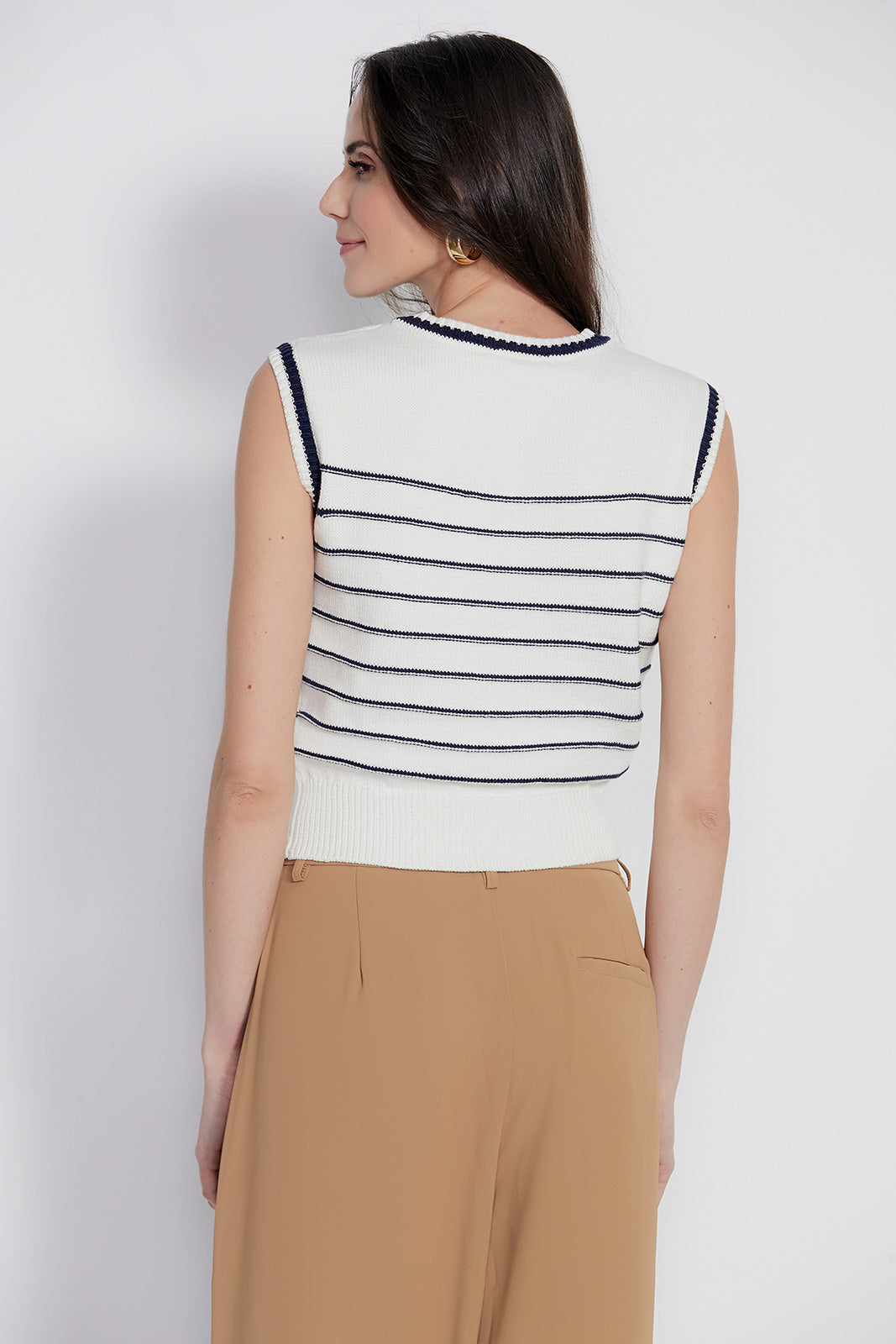 Sleeveless  Sweater