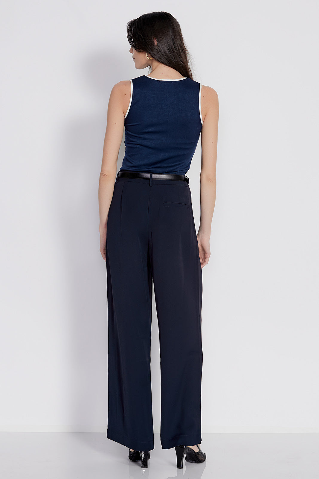 Dressy wide leg pant