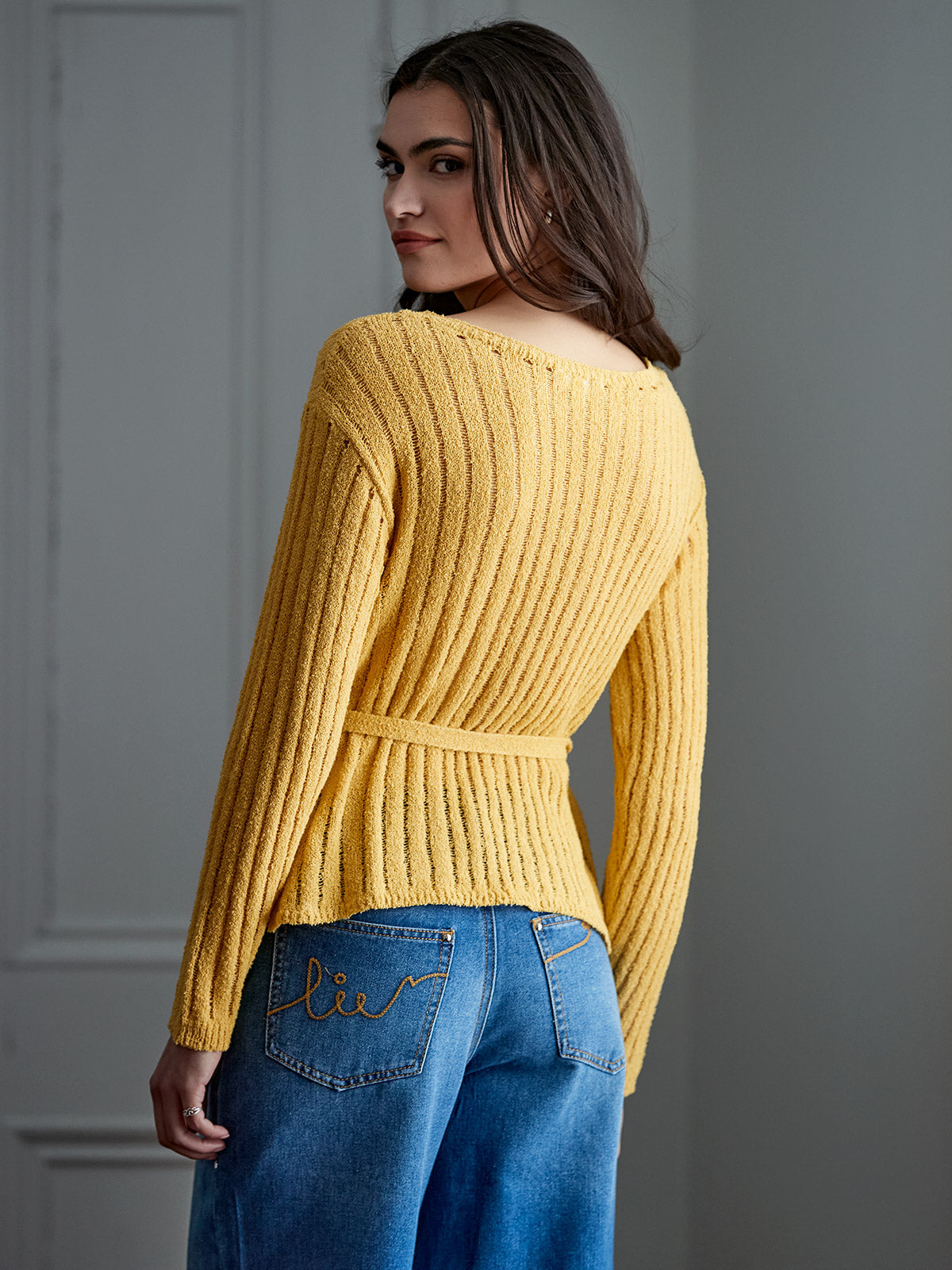 698765250091-2.jpg