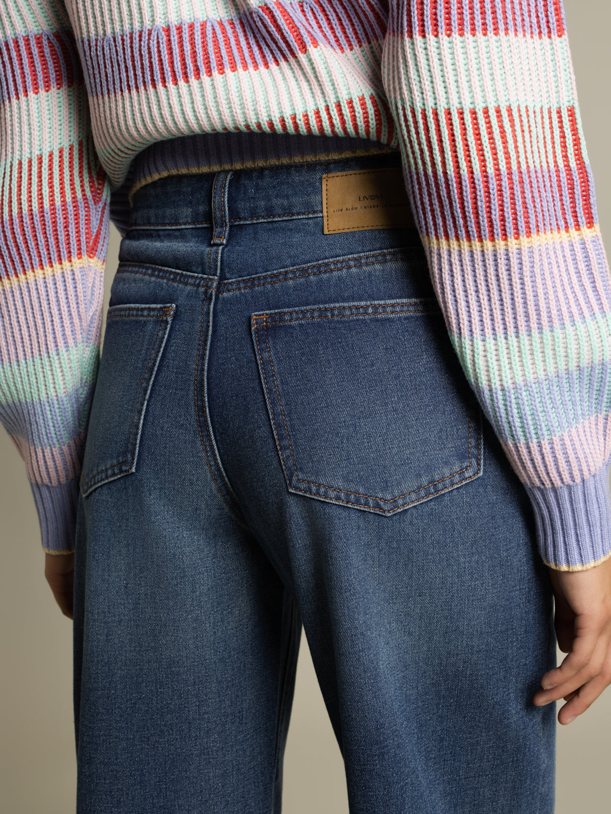 698765284058-06.jpg
