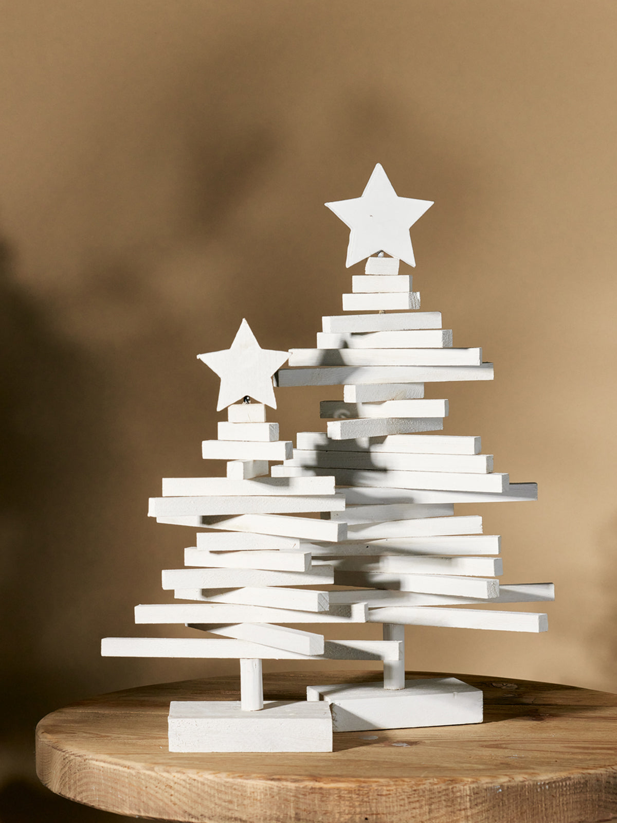 Arbre de bois blanc étoilé - moyen