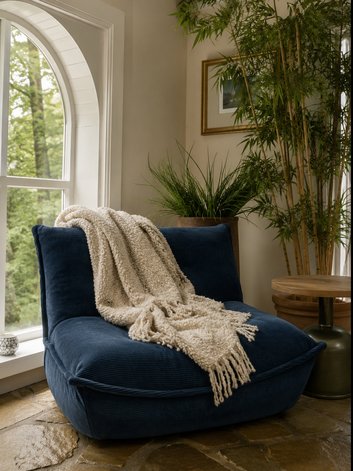 Cushioned accent chair