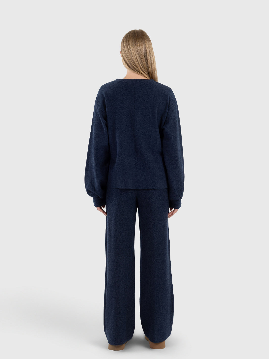 V neck velvety top