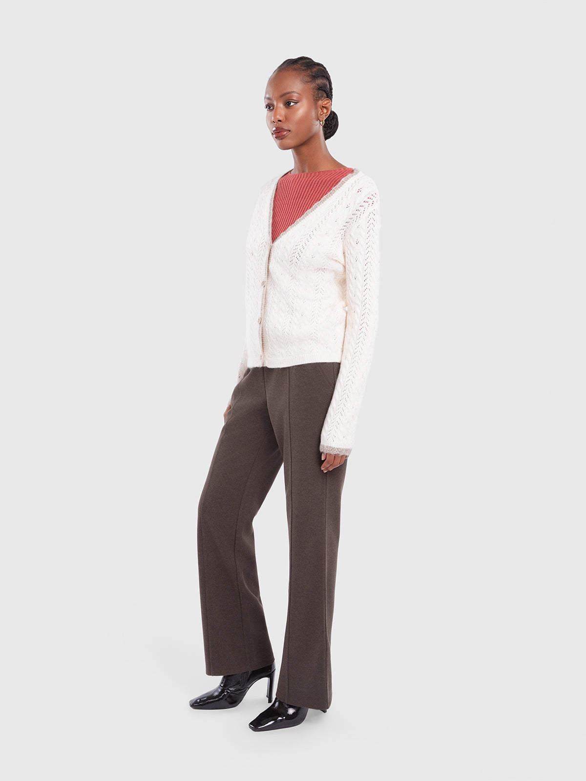 Cardigan torsadé à bordures contrastées