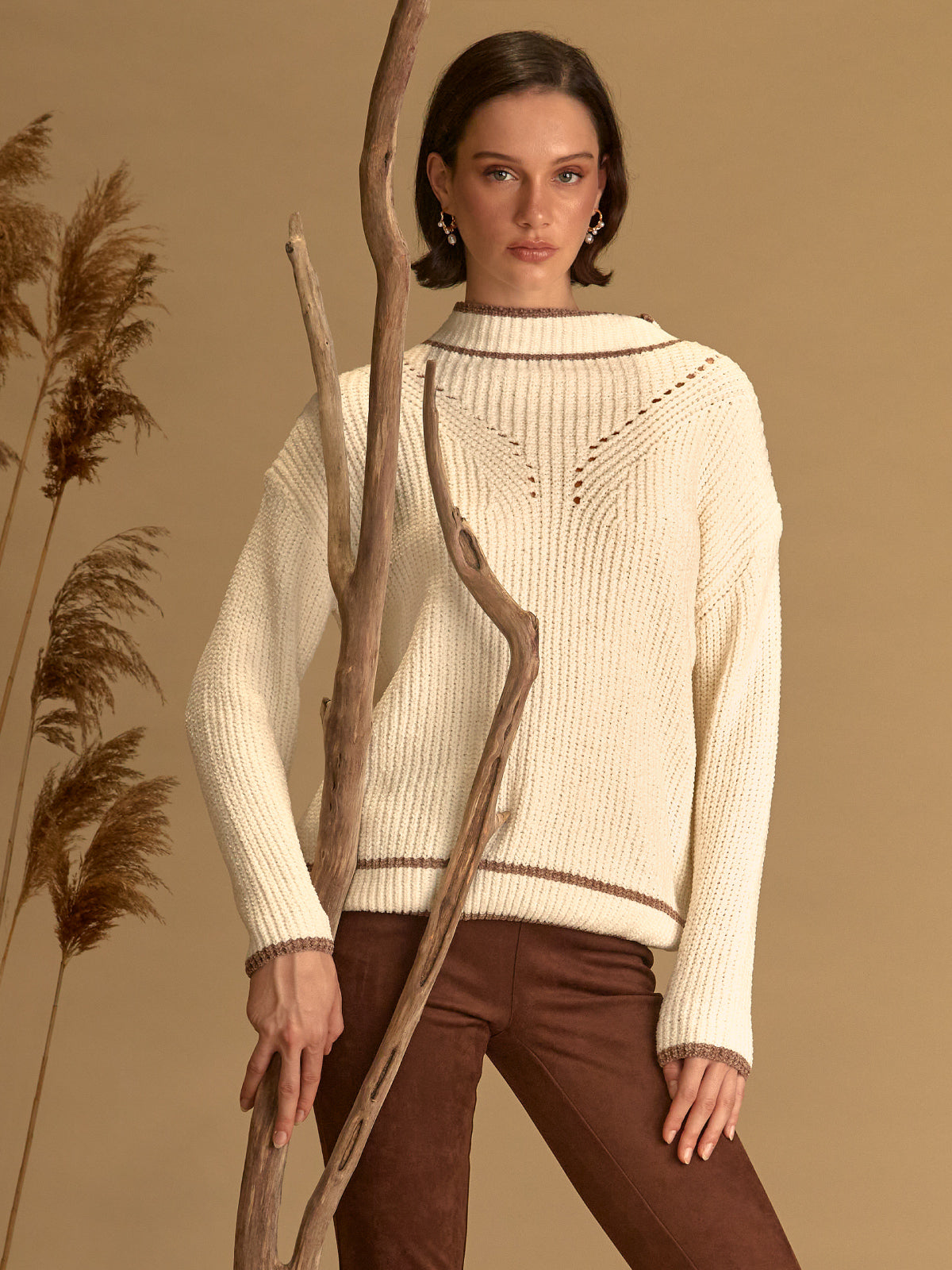 Chenille sweater with contrast tipping
