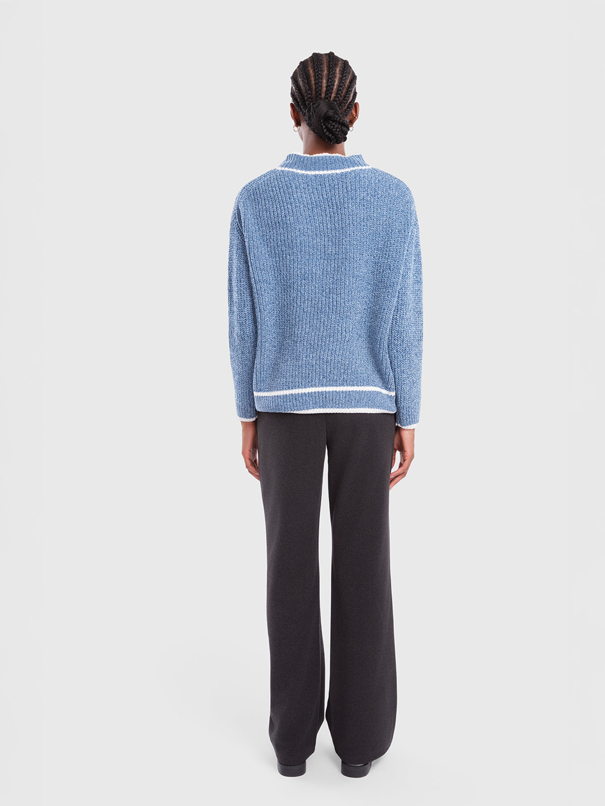 Pull en chenille à bordures contrastées