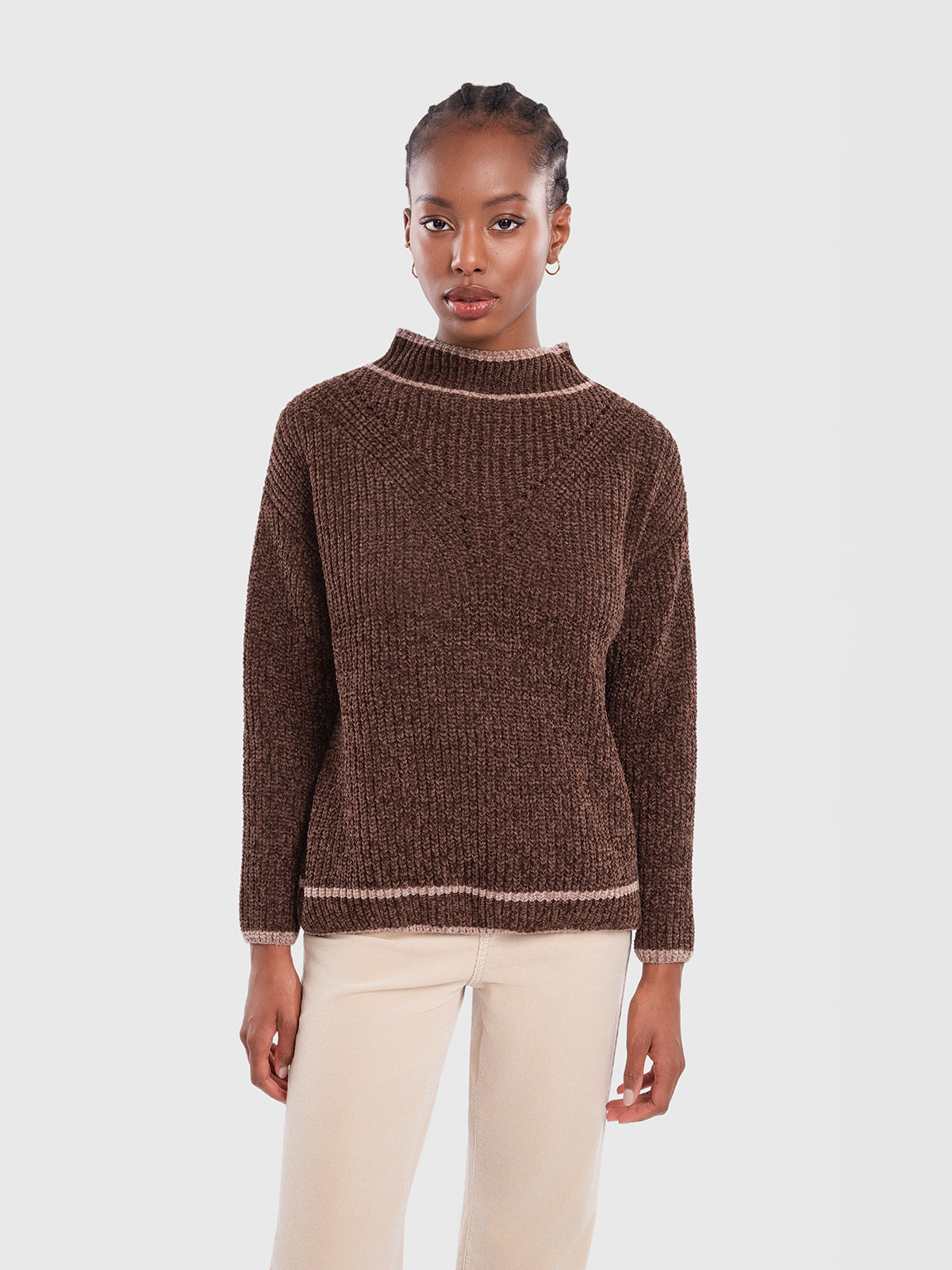 Pull en chenille à bordures contrastées