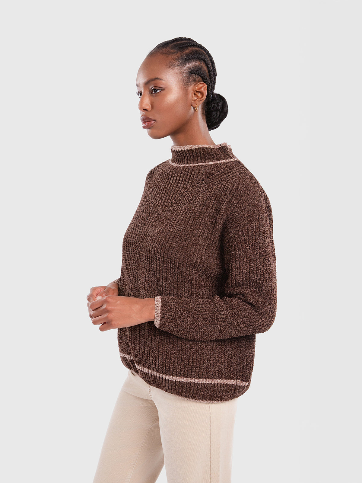 Pull en chenille à bordures contrastées