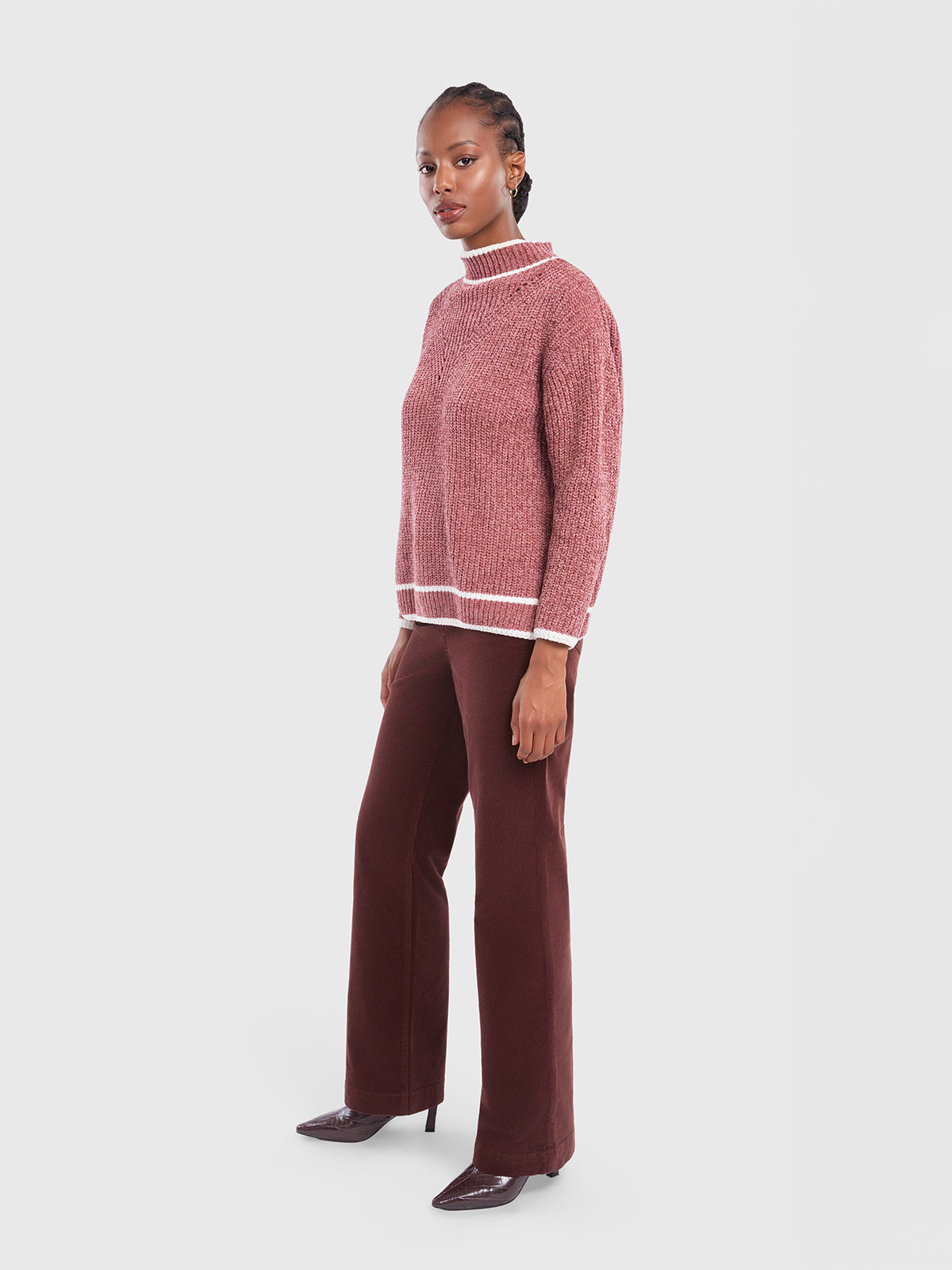 Pull en chenille à bordures contrastées