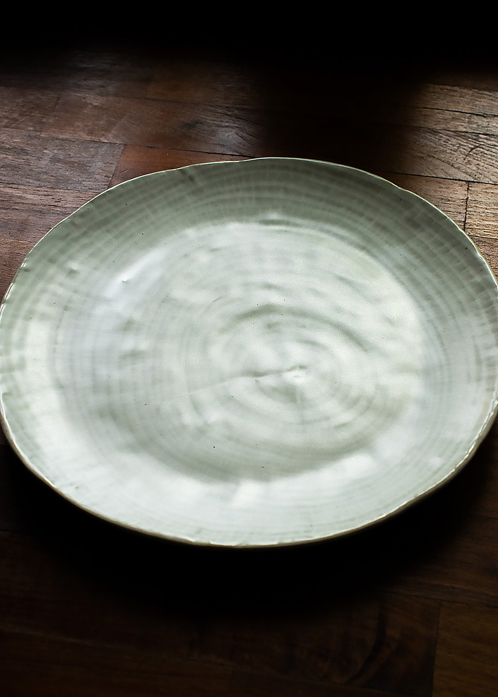 Lot de 4 assiettes de service en céramique