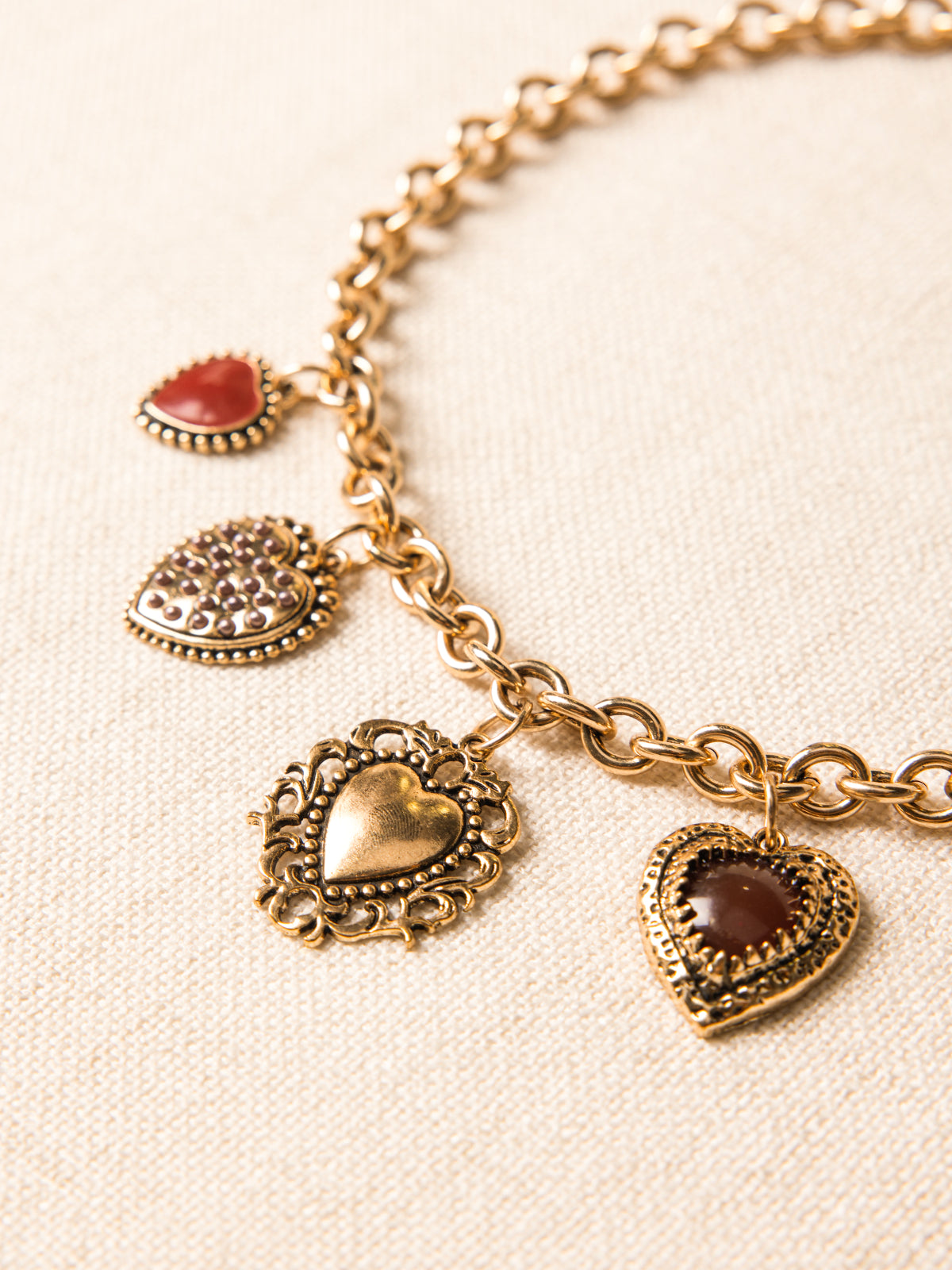 Collier breloques cœurs