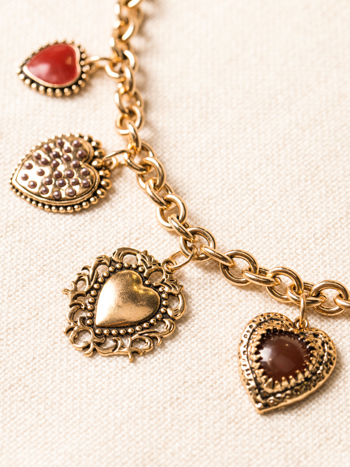 Collier breloques cœurs