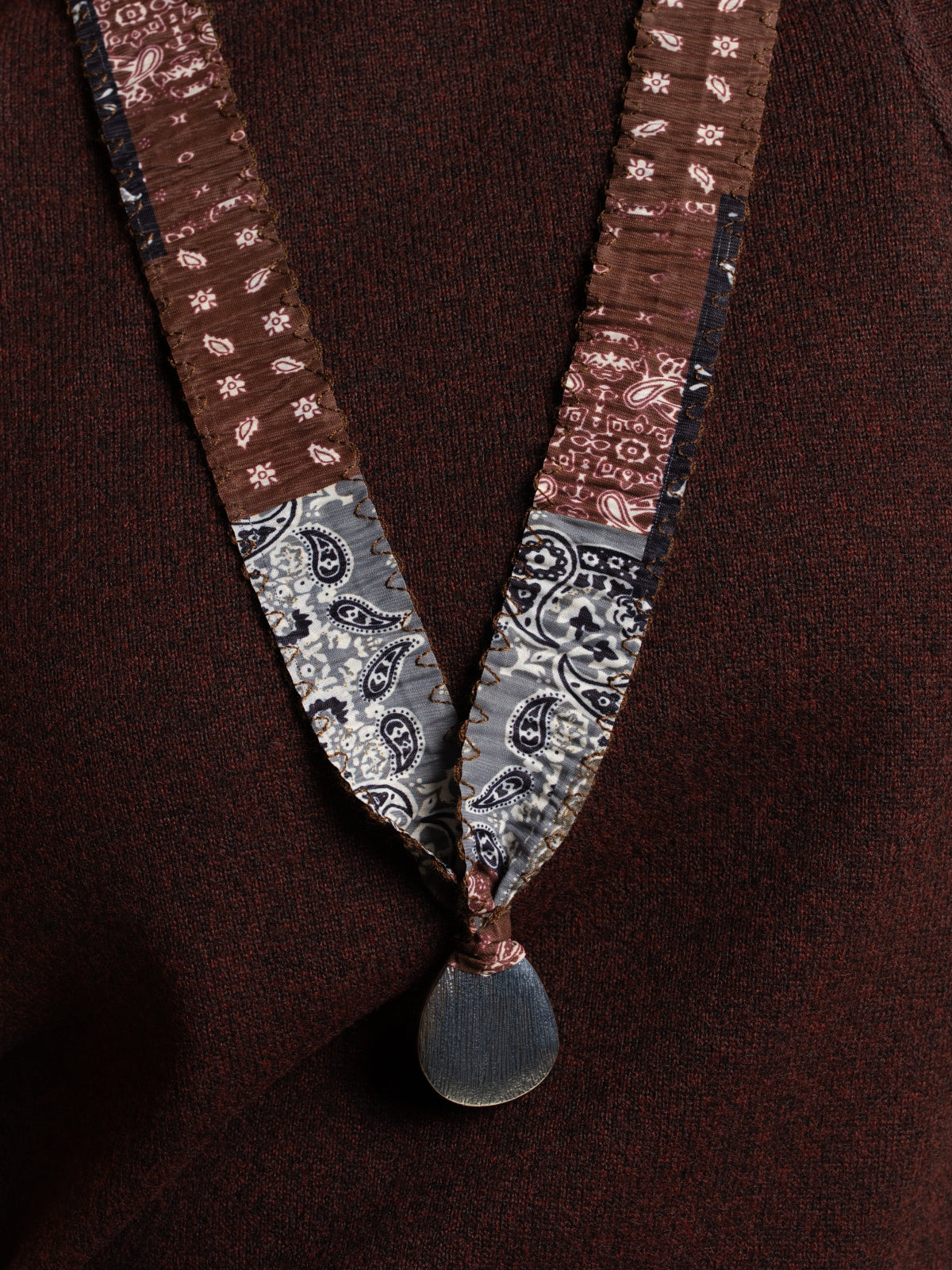 Collier en tissu