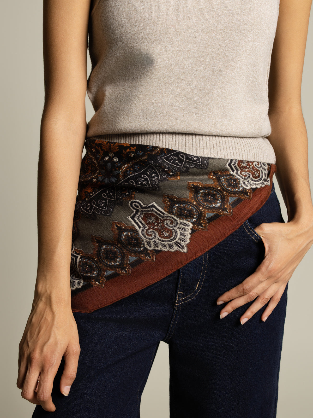 Foulard carré en velours