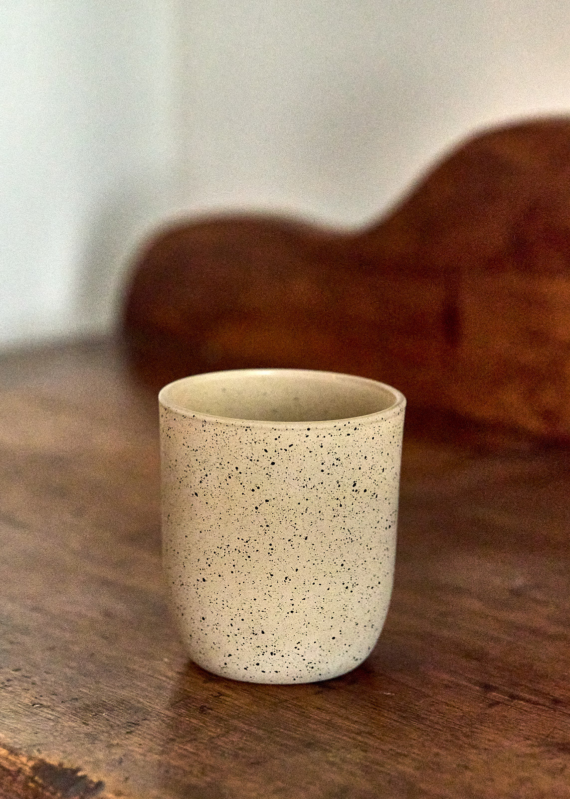 Livom Candle 175g – Almond Oatmilk