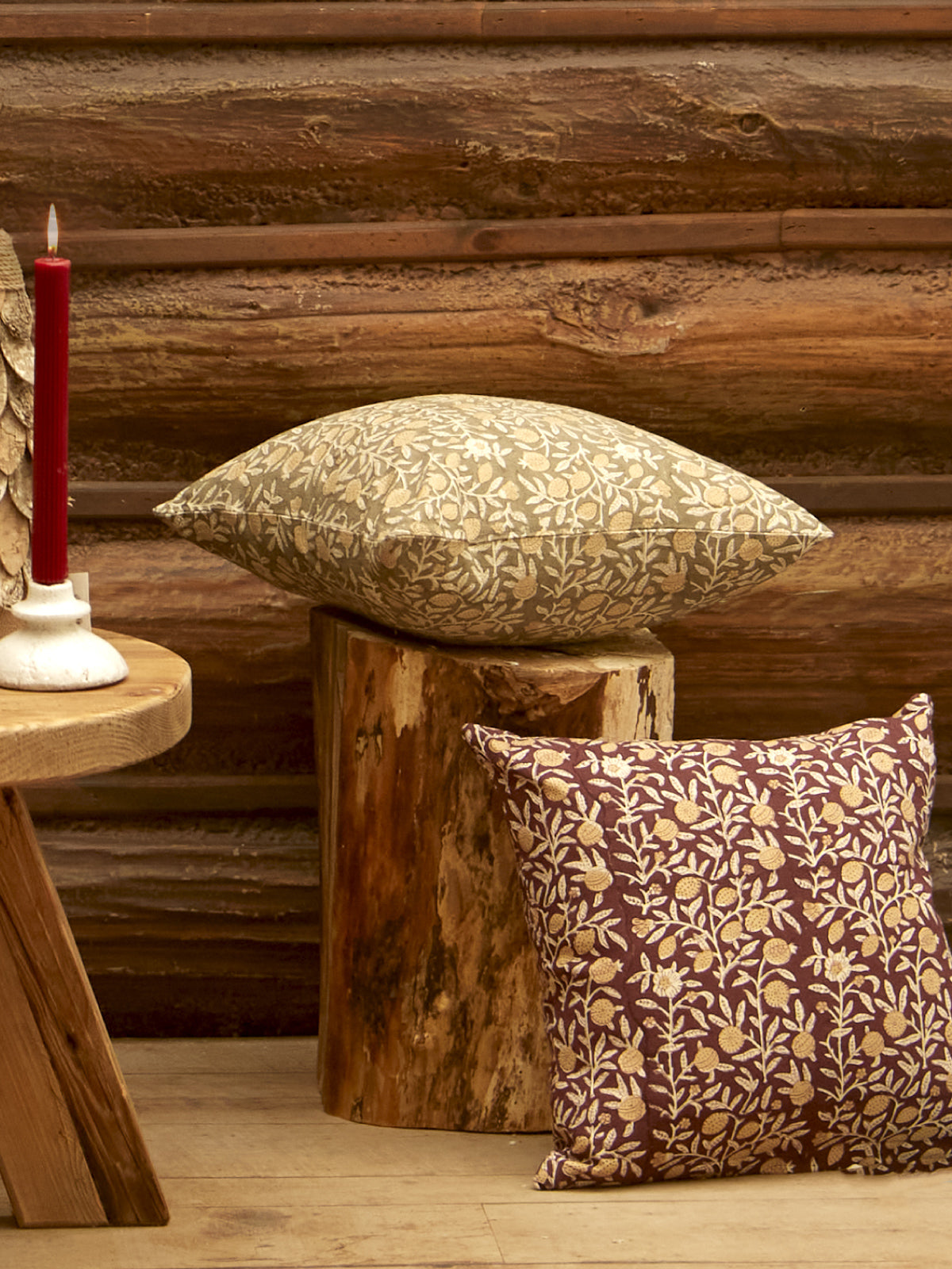 Coussin imprimé floral en coton - Bourgogne