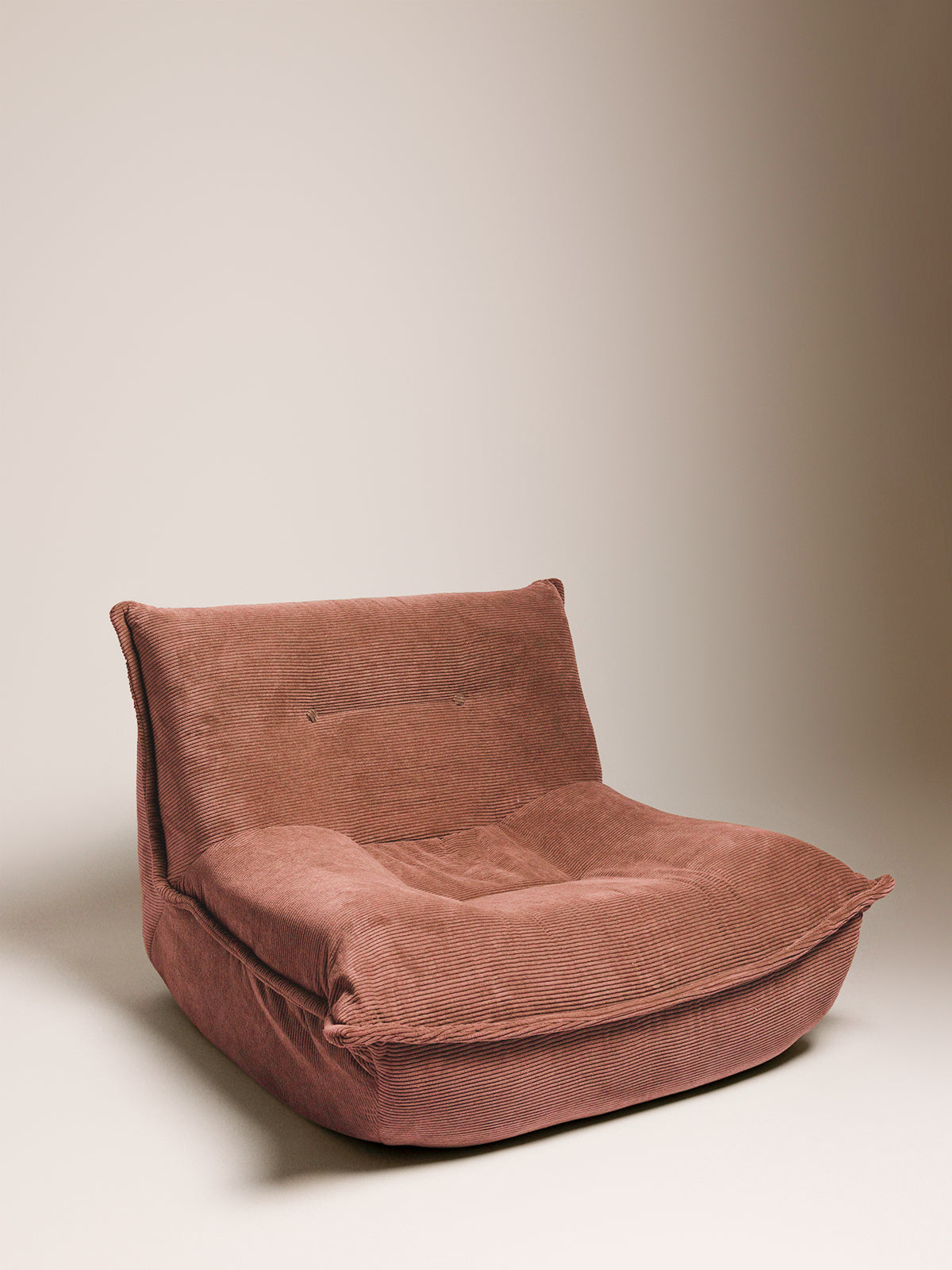 Cushioned accent chair