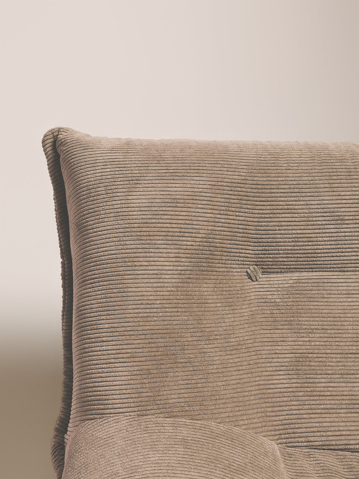 Cushioned accent chair