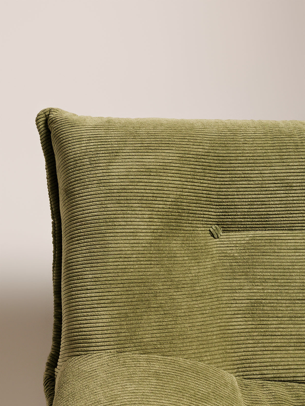 Cushioned accent chair