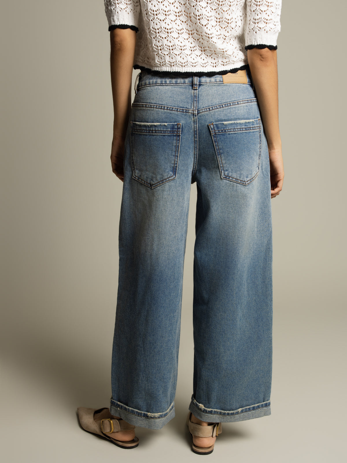 Baggy jeans with cuff