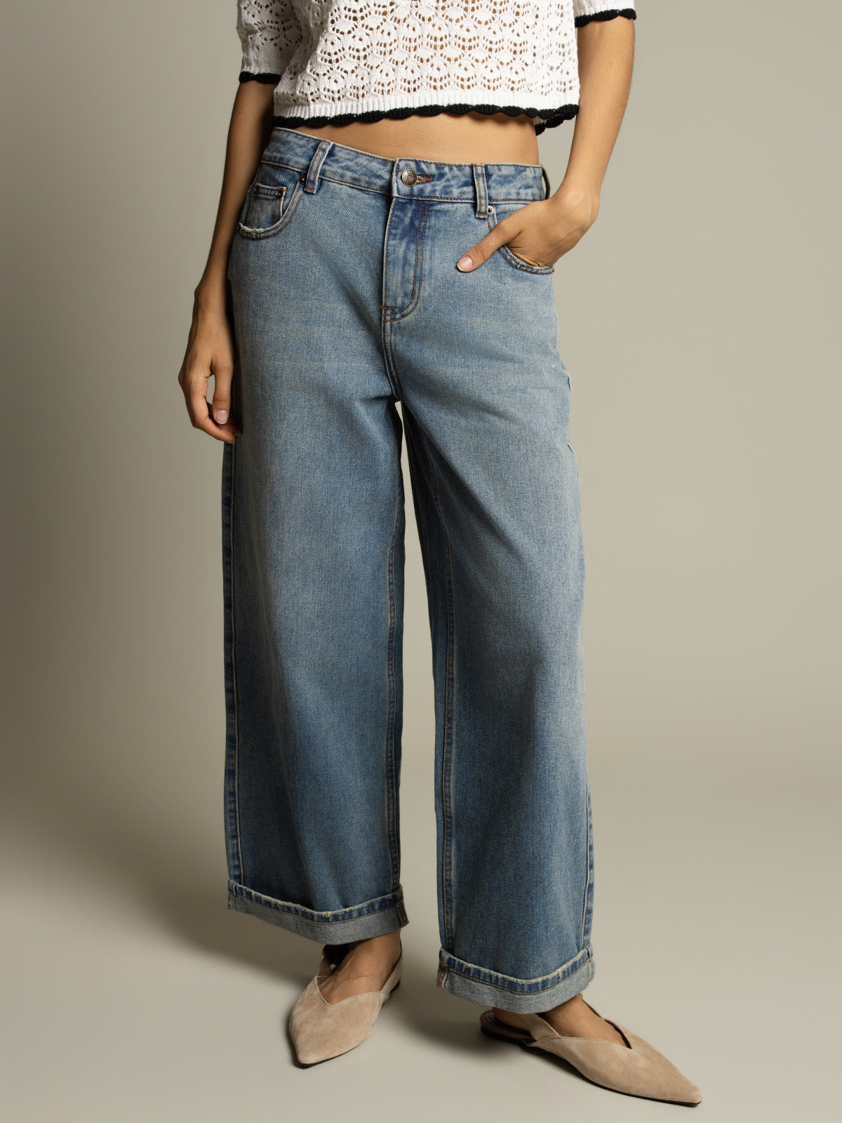 Baggy jeans with cuff