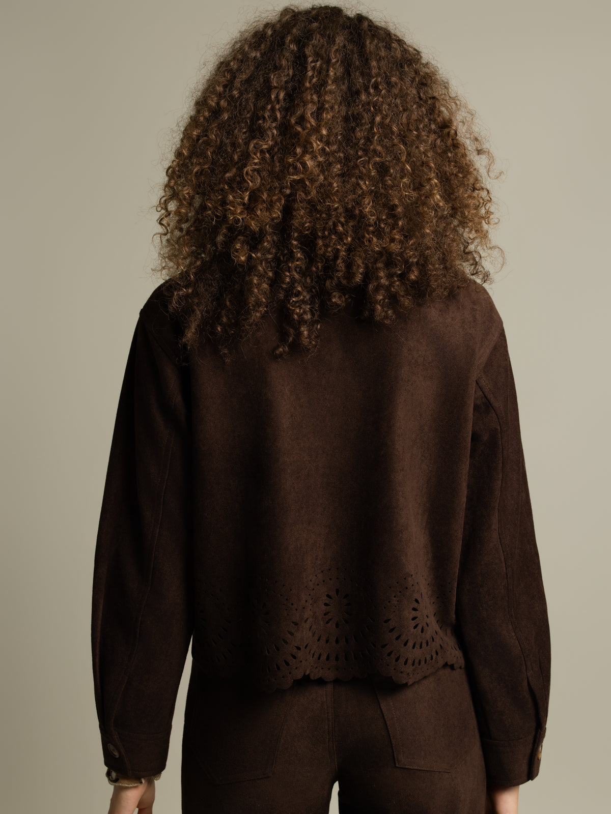 Veste suède à festons