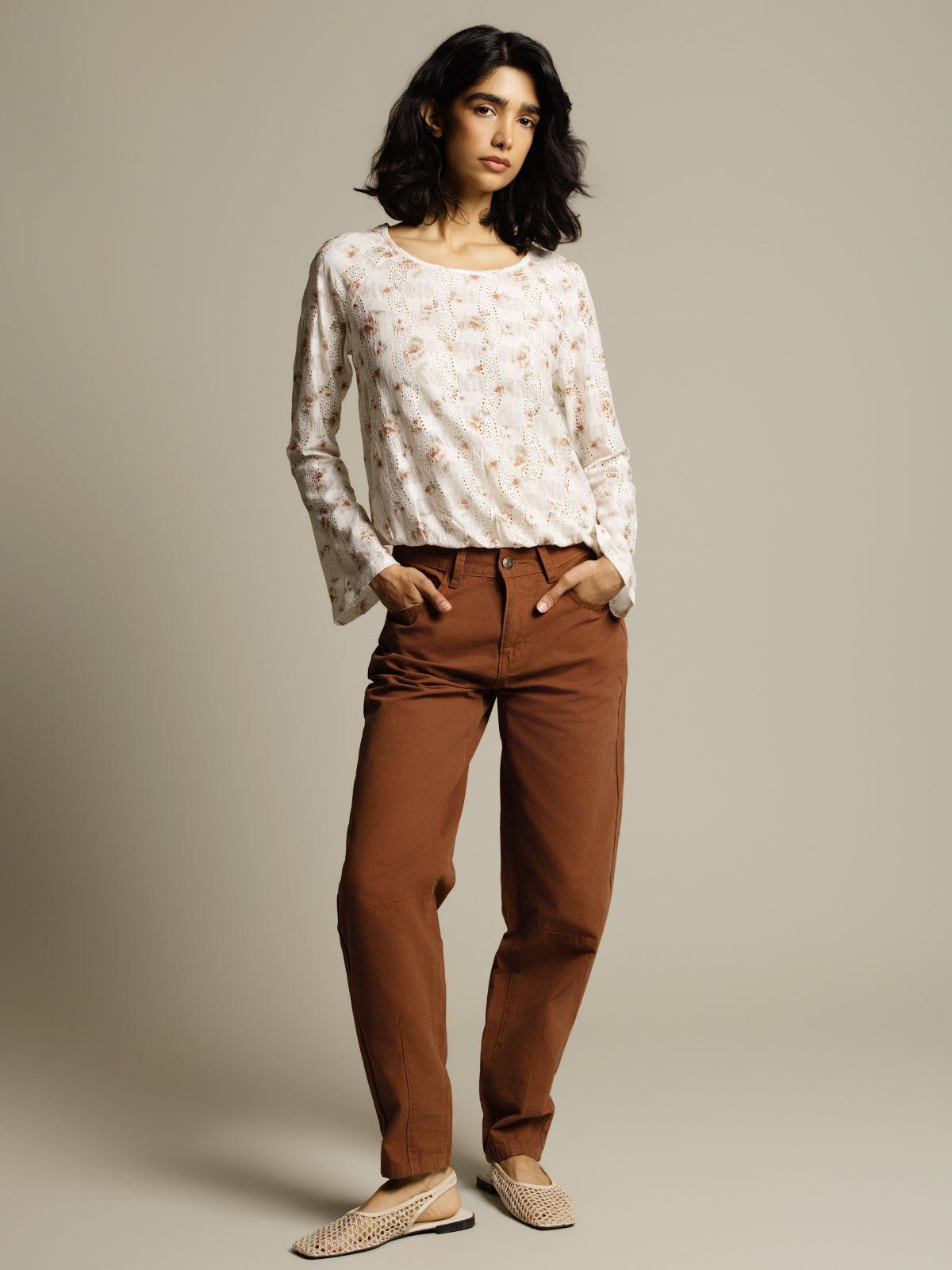 Barrel-leg pants