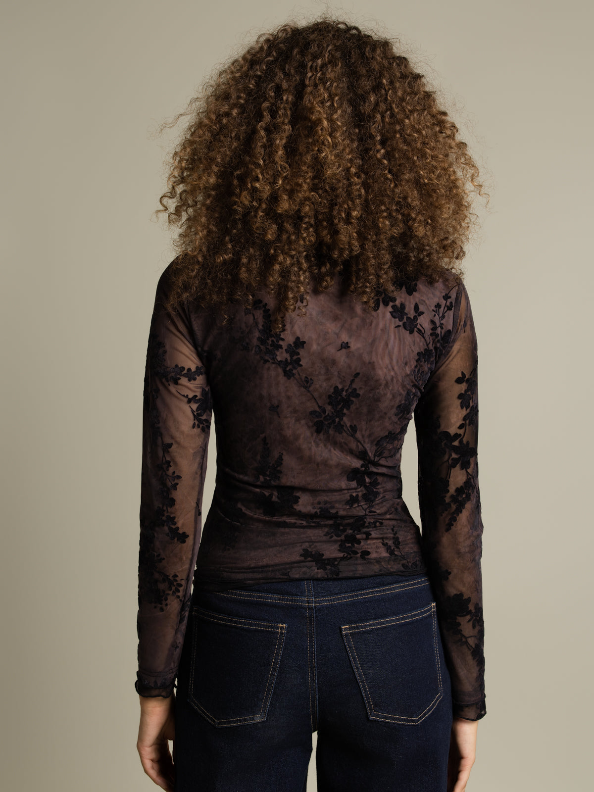 Haut mesh velours floral