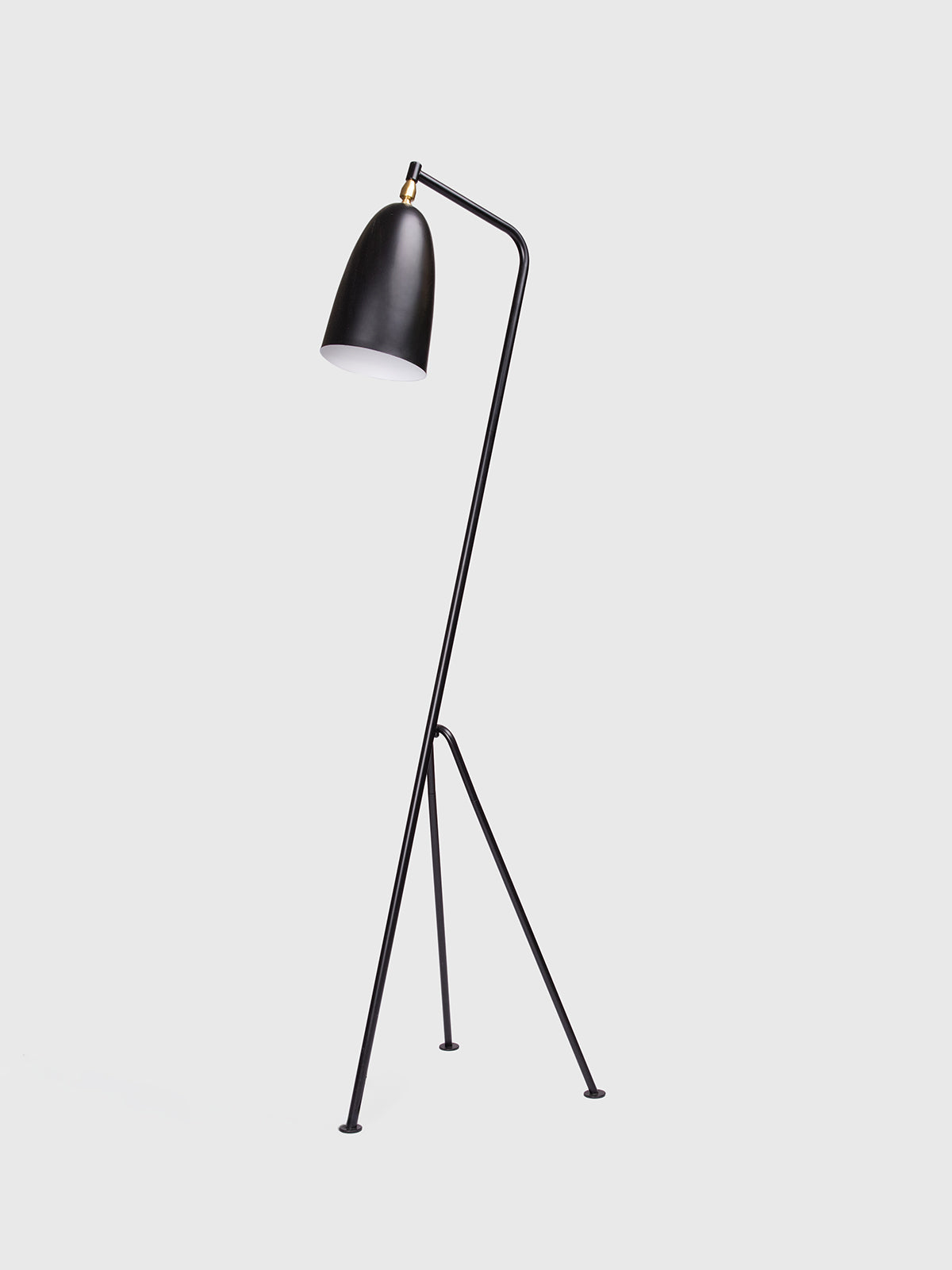 Lampe sur pied en métal noir