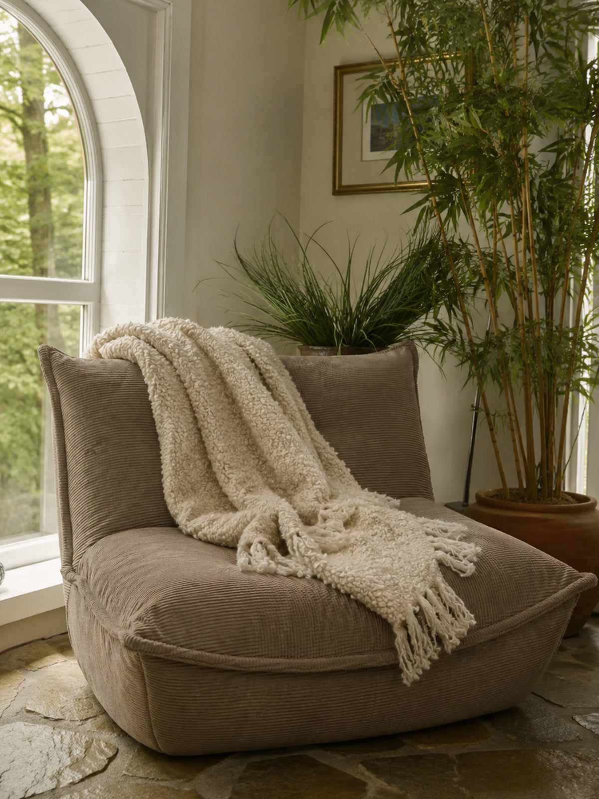 Cushioned accent chair