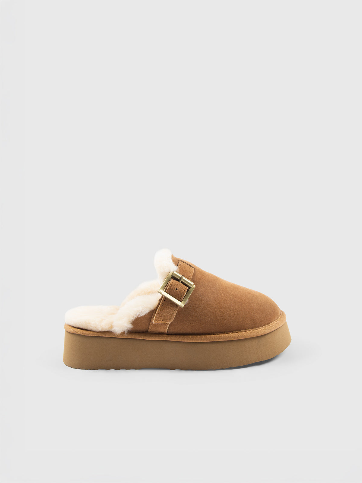 Pantoufles en suède avec boucle