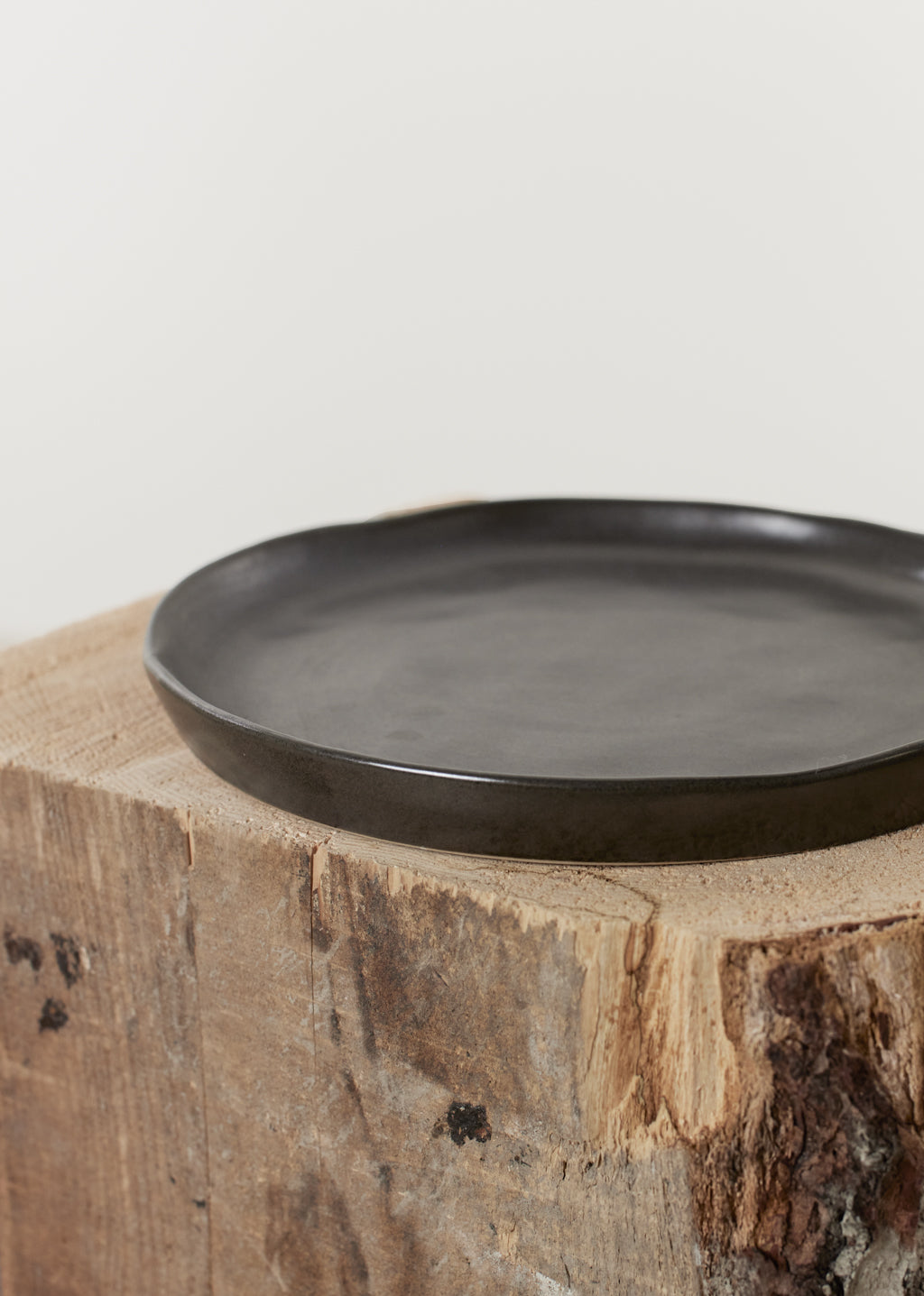 Medium Black Ceramic Plate