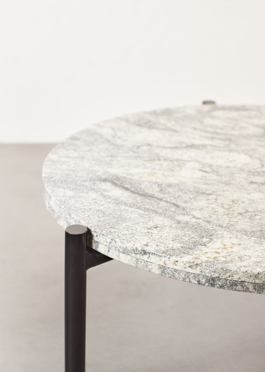 Table basse en marbre St-Laurent