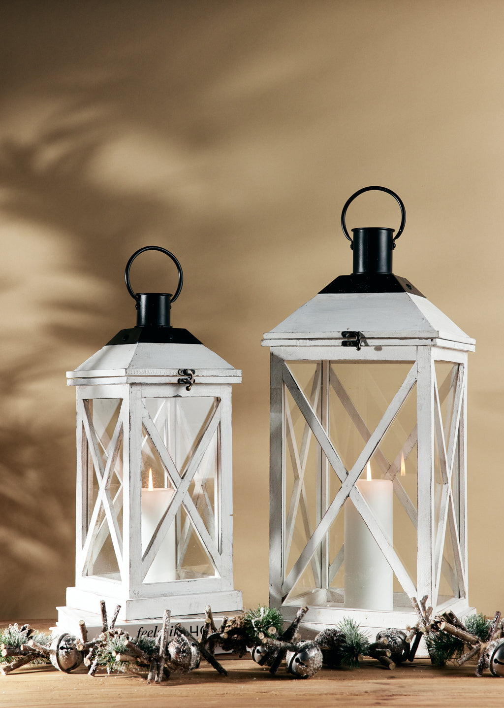 Set of 2 White Wood Lanterns